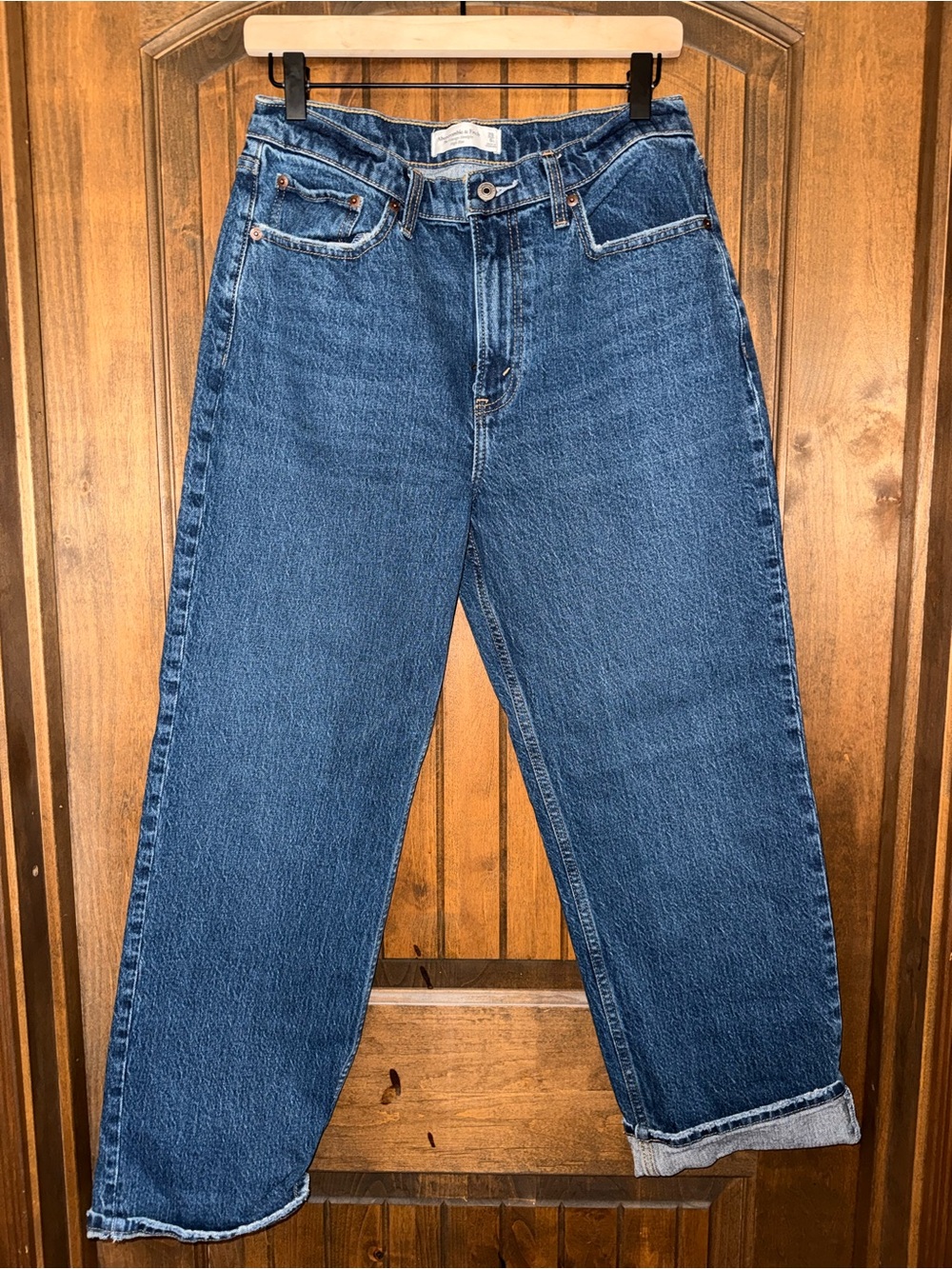 Abercrombie & Fitch Women's Mid-Blue Ankle Cropped Jeans